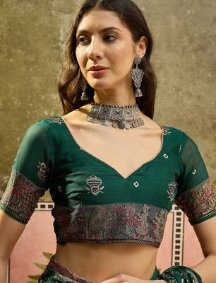 Green georgette bandhni saree with unstitched blouse piece 4