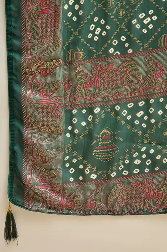 Green georgette bandhni saree with unstitched blouse piece