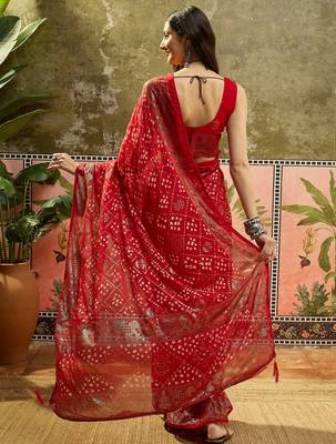 Red georgette bandhni saree with unstitched blouse piece 3