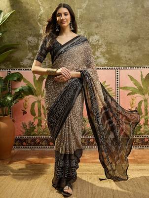 Grey georgette bandhni saree with unstitched blouse piece 2