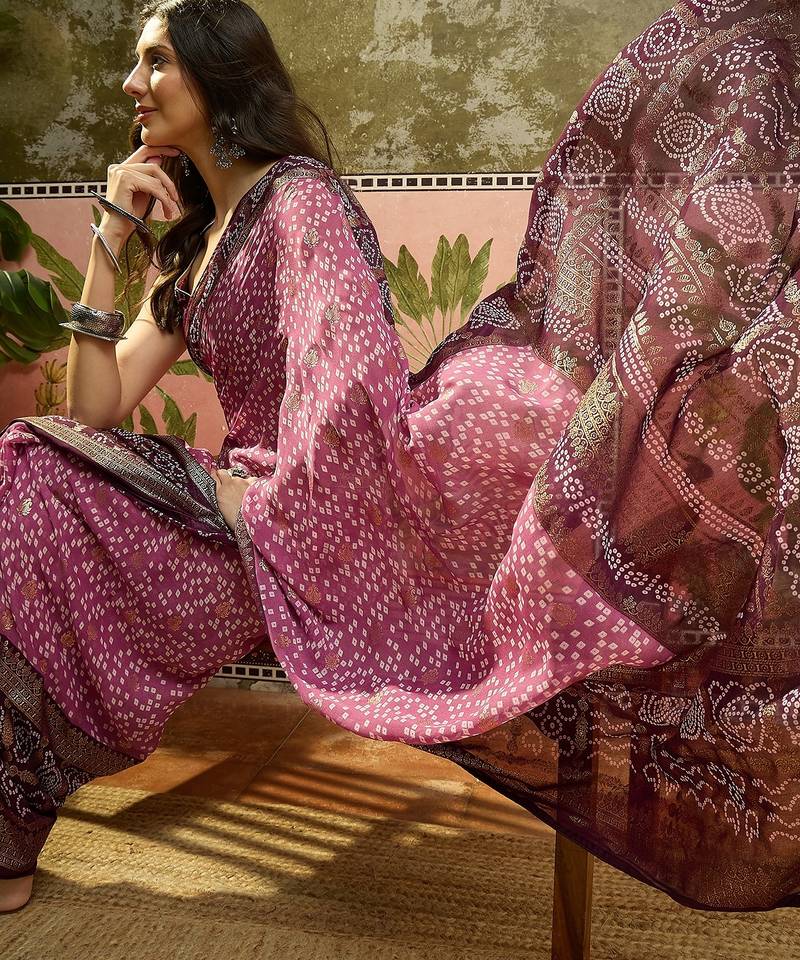 Onion georgette bandhni saree with unstitched blouse piece