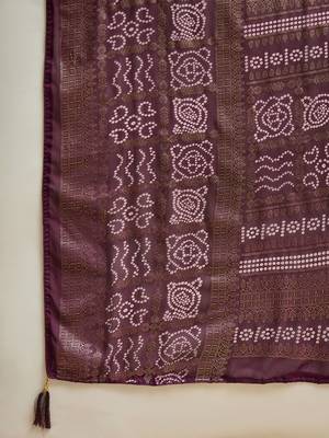 Onion georgette bandhni saree with unstitched blouse piece 5