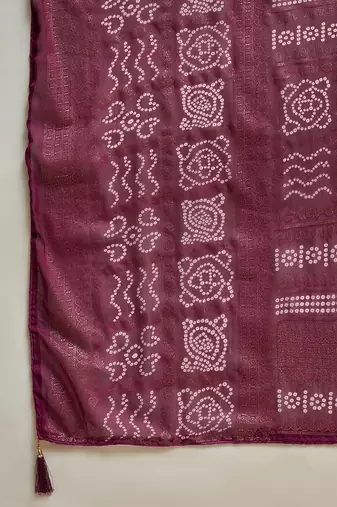 Pink georgette bandhni saree with unstitched blouse piece