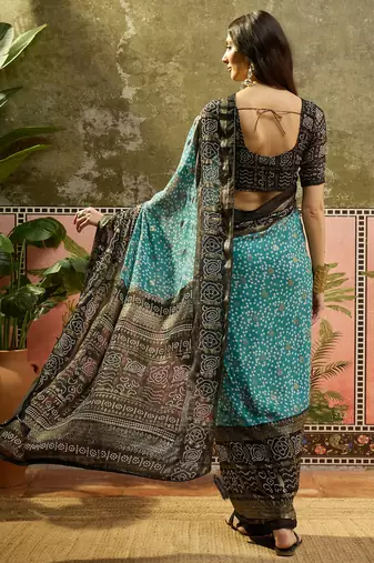 Rama georgette bandhni saree with unstitched blouse piece