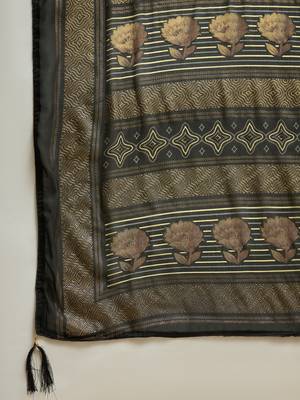 Black georgette bandhni saree with unstitched blouse piece 5