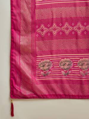 Rani georgette bandhni saree with unstitched blouse piece 5