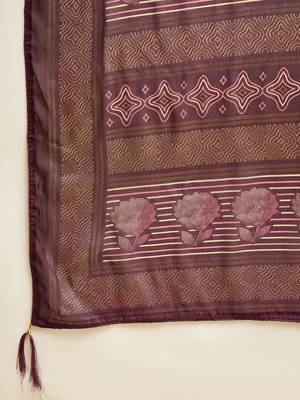Wine georgette bandhni saree with unstitched blouse piece 5