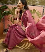 Pink chiffon bandhni saree with unstitched blouse piece