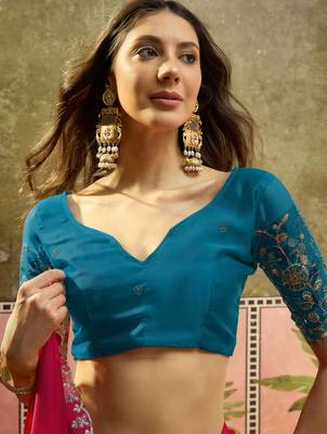Rani chiffon embeoidered saree with unstitched blouse piece 4