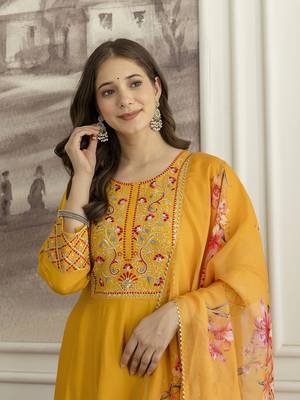 Yellow  Silk blend  Embroidery Sequence Work Kurta Pant Dupatta Set  4