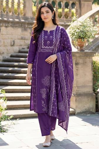 Women's deep purple printed straight muslin kurta pant set with dupatta for festive & ethnic wear