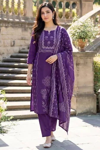 Women's deep purple printed straight muslin kurta pant set with dupatta for festive & ethnic wear