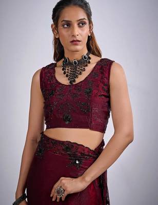 Maroon fendy silk blend two tone zircon sequence butta work saree 4
