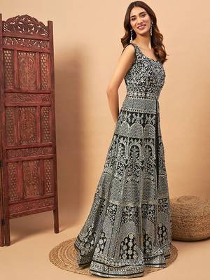 Mirror Zari Embroidered Lehenga With Choli & Dupatta Free Size Upto 42 4