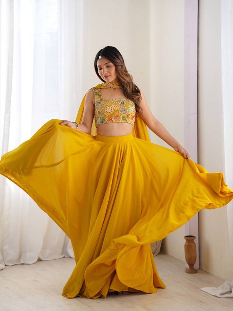 Ethnic Motifs Embroidered Ready To Wear Lehenga & Blouse With Dupatta Free Size Upto 42