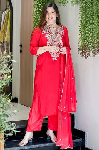 Rani pink viscose shimmer silk sequin v-neck kurta set with embroidered organza dupatta