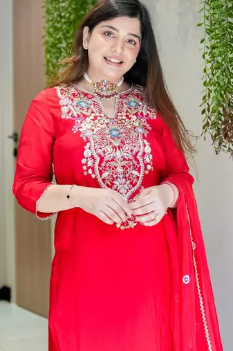 Rani pink viscose shimmer silk sequin v-neck kurta set with embroidered organza dupatta