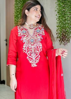 Rani pink viscose shimmer silk sequin v-neck kurta set with embroidered organza dupatta 5