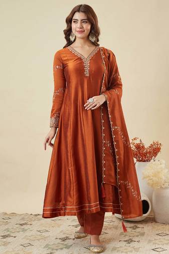 Orange vichitra silk sequin v-neck kurta set with embroidered vichitra silk dupatta