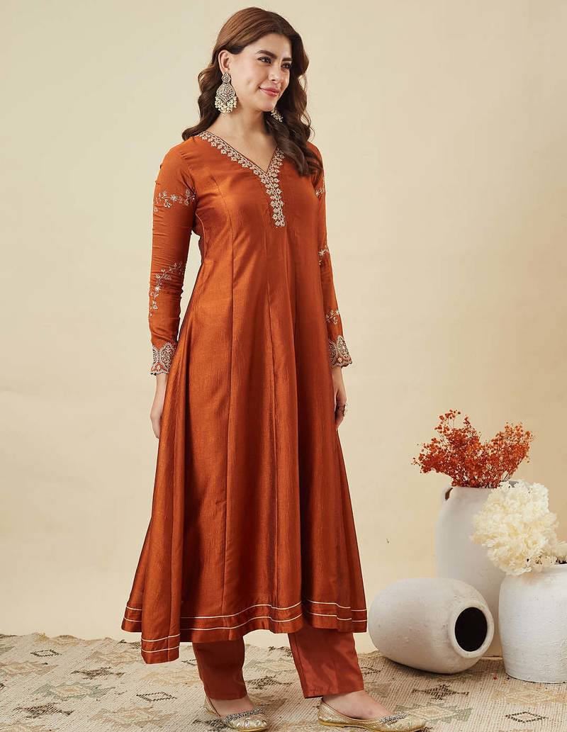 Orange vichitra silk sequin v-neck kurta set with embroidered vichitra silk dupatta