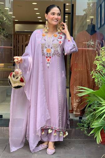 Women's lavender viscose chanderi sequin v-neck kurta set with embroidered silk dupatta