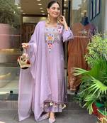 Women's lavender viscose chanderi sequin v-neck kurta set with embroidered silk dupatta