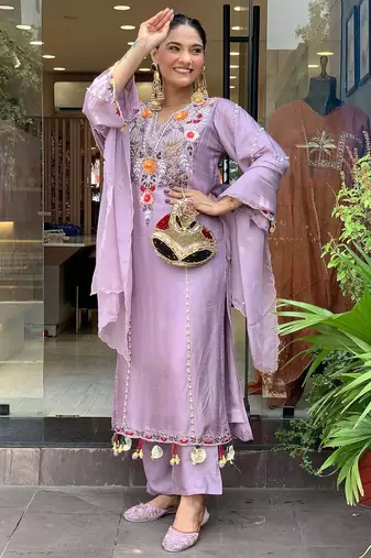 Women's lavender viscose chanderi sequin v-neck kurta set with embroidered silk dupatta