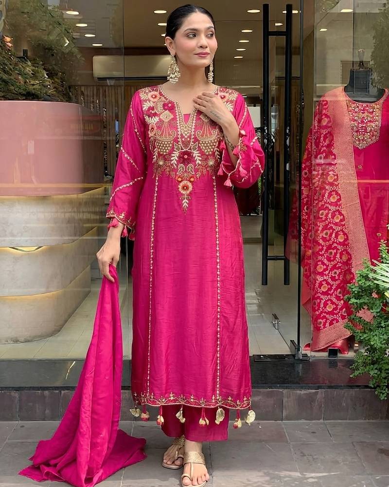 Women's pink viscose chanderi sequin v-neck kurta set with embroidered silk dupatta