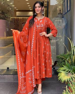 Women's orange cotton printed v-neck kurta set with printed dupatta | ethnic salwar kameez 2