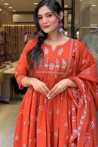 Women's orange cotton printed v-neck kurta set with printed dupatta | ethnic salwar kameez