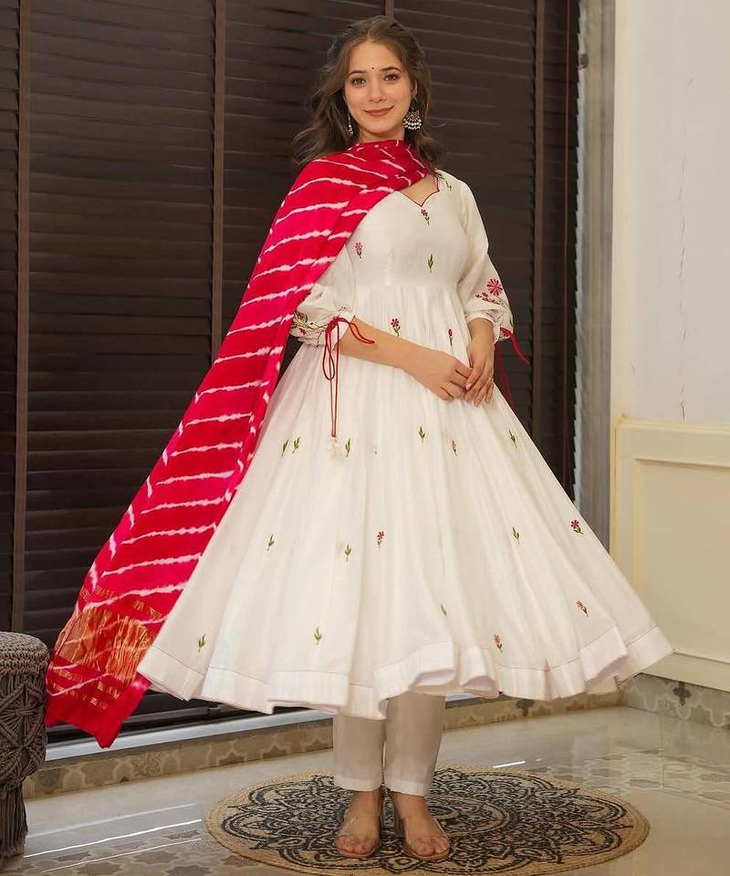 White chanderi silk sequin v-neck kurta pant set with embroidered silk dupatta