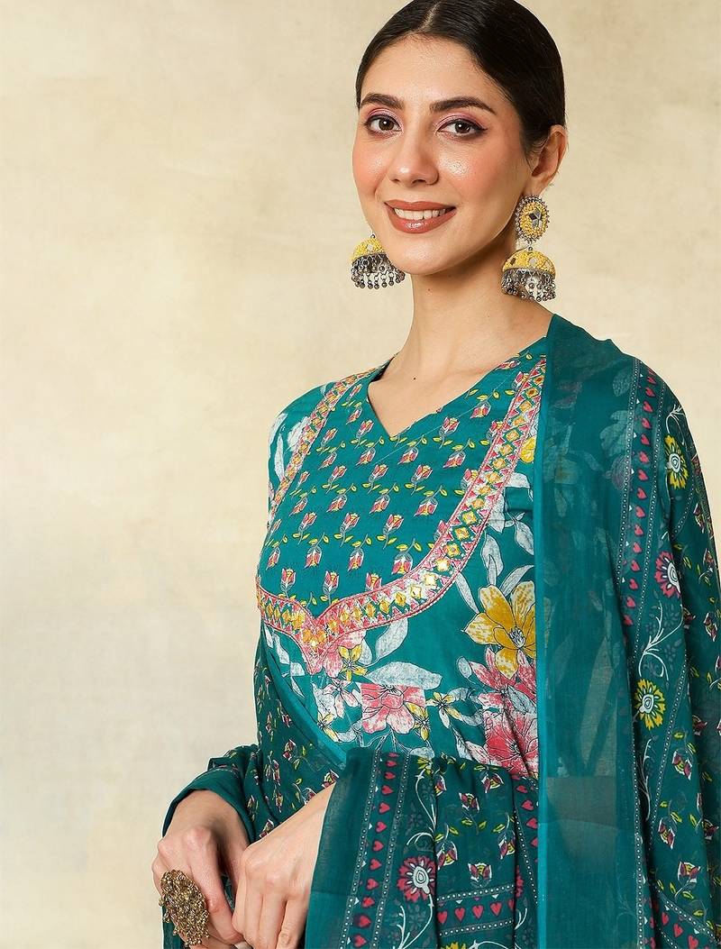 Green cotton silk printed v-neck kurta pant set with matching printed dupatta
