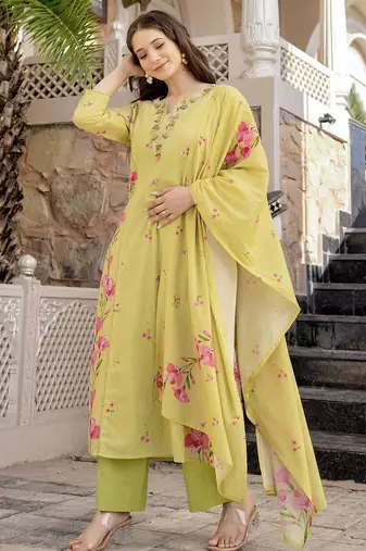 Yellow chanderi silk floral printed v-neck kurta pant set with printed dupatta