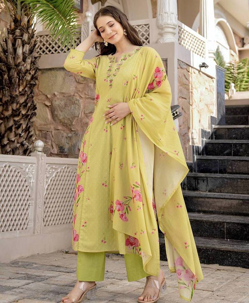 Yellow chanderi silk floral printed v-neck kurta pant set with printed dupatta
