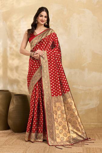 Red Jacquard Silk Woven Rich Pallu Saree With Unstitch Blouse Piece