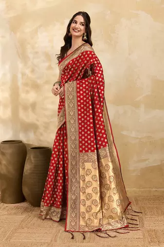 Red Jacquard Silk Woven Rich Pallu Saree With Unstitch Blouse Piece