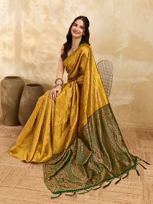 Golden Jacquard Silk Saree With Green Border & Zari Work Pallu With Unstitched Blouse Piece 3