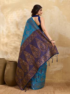 Blue Jacquard Silk Saree With Rich Zari Work Border With Unstitched Blouse Piece 2