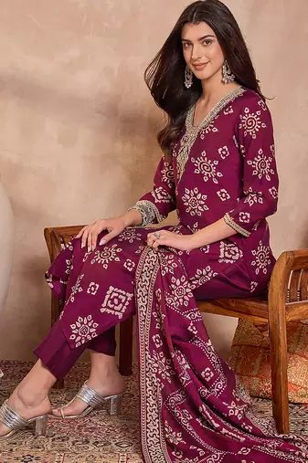 Women purple floral printed kurta with trousers and dupatta
