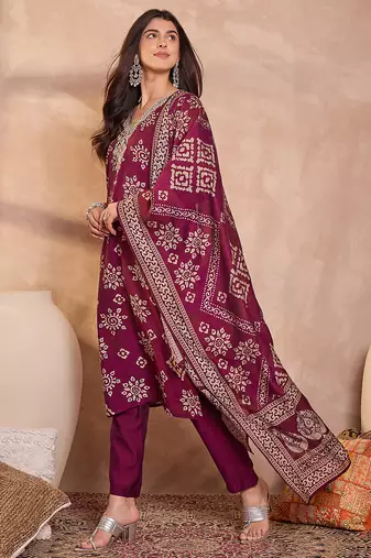 Women purple floral printed kurta with trousers and dupatta