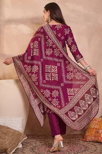 Women purple floral printed kurta with trousers and dupatta