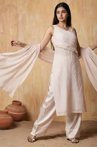 Pastel pink suit set with dupatta with farsi pants