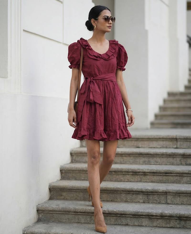 Dark maroon vintage pure cotton mini summer dress with ruffeled sleeves