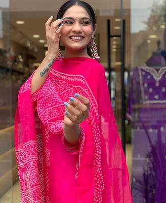 Pink colour kurati heavy silk fabric with digital printed 4