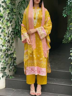 Yellow colour pakistani printed kurati print with embroidery set 2