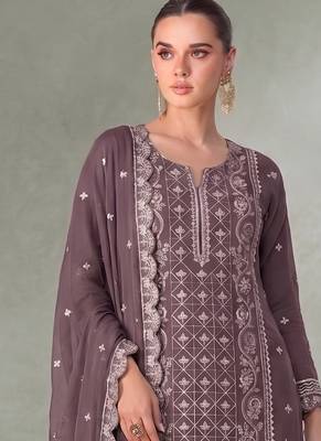 Lilac pakistani straight suit for women chiffon 2