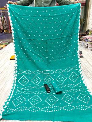 Handmade bandhani pure cotton saree 5