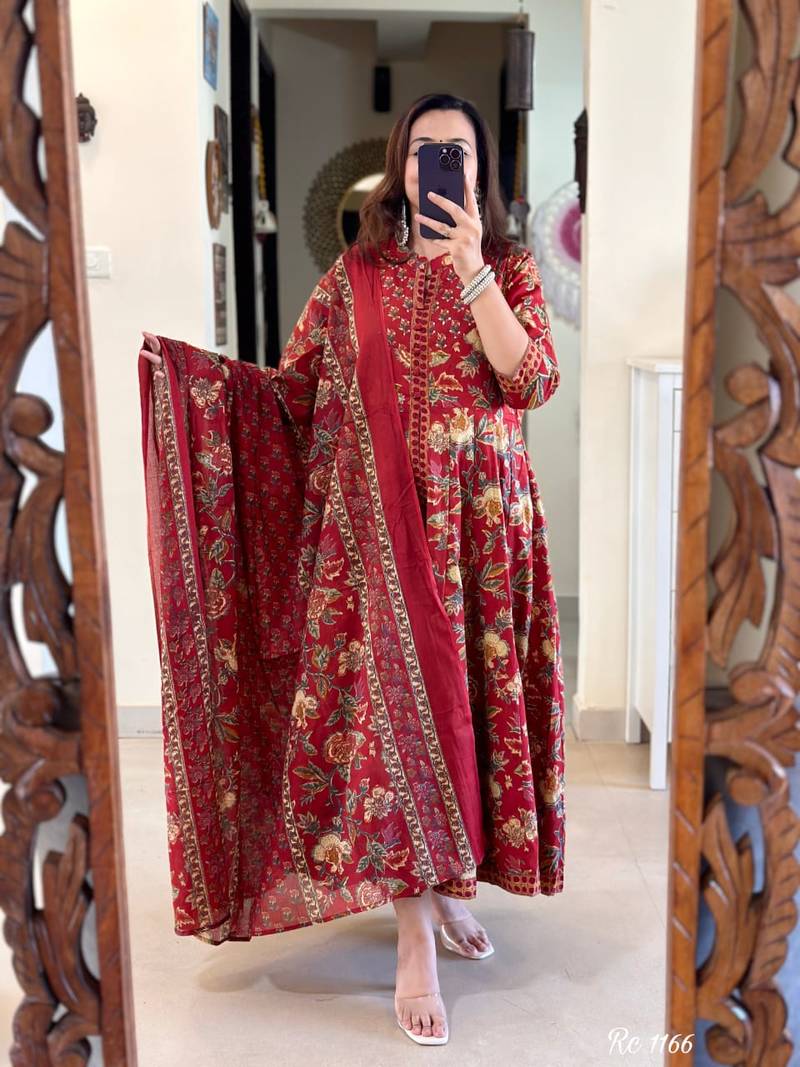 Women pure cotton floral print hand work cotton kurta with pant and dupatta 