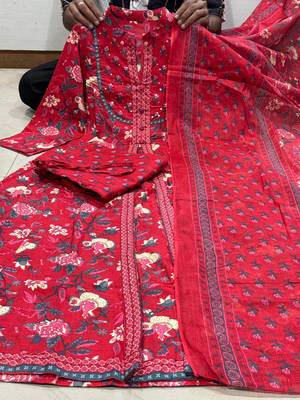 Women pure cotton floral print hand work cotton kurta with pant and dupatta  2