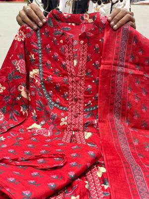 Women pure cotton floral print hand work cotton kurta with pant and dupatta  3
